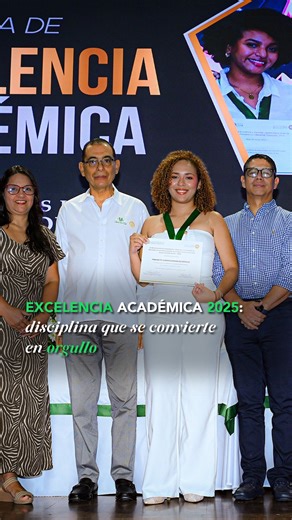 Educación Superior | Universidad Simón Bolívar de Barranquilla on Instagram: "📹 ¡Recap Excelencia Académica 2025! 🥇En una ceremonia que celebró el mérito y la constancia, nuestros estudiantes recibieron reconocimiento a un año marcado por la disciplina, la dedicación y los resultados que trascienden el aula. 👏 ¡Felicitaciones!"