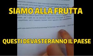 Dopo tre anni lo sappiamo ormai, le peggiori porcate le fanno d'estate, di notte o durante le feste. Questo è il racconto di Alessio Villarosa dell'ennesima dimostrazione dell'incompetenza e malafede di questi farabutti. Sicuramente arriverà la fiducia sul ddl Enti Locali dopo questa nottata in Commissione Bilancio alla Camera. MoVimento 5 Stelle Senato Beppe Grillo MoVimento 5 Stelle | Gianluca Castaldi