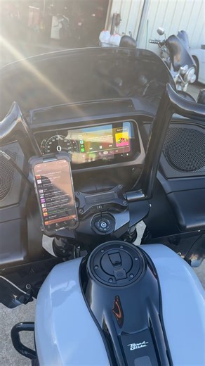 Our SOUNDZ 2 speaker lightweight kit with dsp and A2B module really packs a heavy punch. Crystal clear audio you can hear at 100mph!! Contact us for mobile installs at no extra charge. | HAWG WILD AUDIO