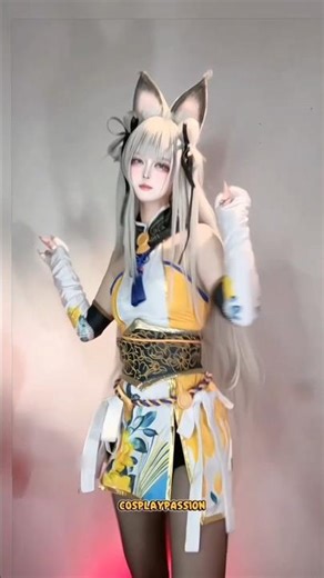 “Real Life Anime Girl?! This Cosplay is Unreal 😍”