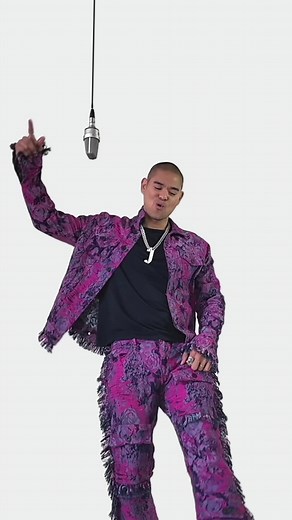 Sinong by Dionela & Jay R - Hanging Microphone