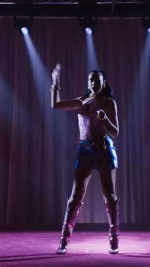 ━━━━🎵New Playlist🎵 ━━━━ 「100 GREATEST ダンス名曲100選」 ━━━━━━━━━━━━━━━━━ フロアを熱くしてきたダンス名曲100選🕺ダンス・クラシックから最新のクラブ・ヒットまでを一挙収録💃 聴けば自然と体が動き出す、究極のダンス・アンセム集🔥週末のパーティーにも、おうちディスコにもぴったり🎧 Playlist「100 GREATEST ダンス名曲100選」 🎧: https://open.spotify.com/playlist/1tOUc64ASpnVakfcgQWtKg #ダンス名曲 #おすすめ洋楽 | warnermusiclife