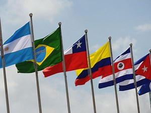 La lucha de poderes que nubla las democracias de América Latina
