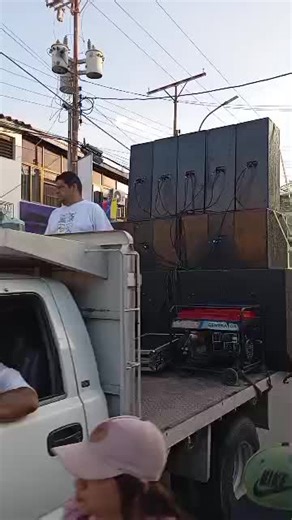 Videos de IMPACTO!!! Discplay (@impacto.discplay) con “sonido original - IMPACTO!!! Discplay”