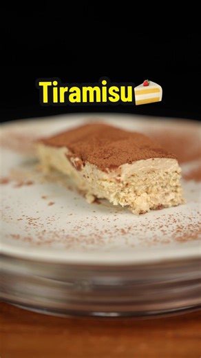 Día de tiramisú con mis preferidos Chocolate Corona y Galletas Ducales 🥧🍮 Ingredientes ✅🧾 •Para el relleno 🧁 -225g de queso crema -240g de crema de leche -1/2 taza de leche condensada -1 sobre de gelatina sin sabor -Galletas @Ducales (la cantidad que ustedes deseen, entre más, más deliciosooo ) •Para el Chocolate Corona 🍫 -1 taza de leche -2 pastillas de @Chocolate Corona •Para la parte de arriba 🍮 -1/4 de taza de Cocoa Corona en polvo #Receta #Postres #ChocolateCorona #Ducales