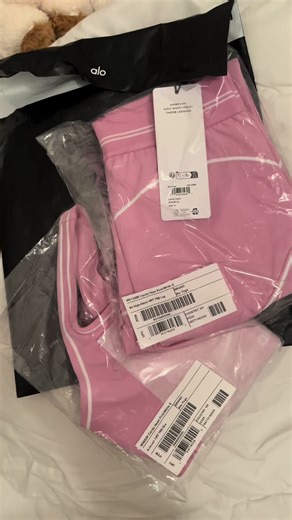 Alo Set Unboxing: Candy Heart Pink Edition