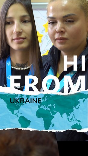 [HI from the field 👋] Dans la région de Kharkiv, Maryna et Rehina, engagées chez Handicap International, apportent soutien et réconfort aux personnes de plus de 60 ans touchées par le conflit en Ukraine. À travers des activités adaptées, elles créent un espace sécurisé pour briser l'isolement, partager des moments conviviaux et surmonter le traumatisme de la guerre. 💙 | Handicap International - Humanity & Inclusion