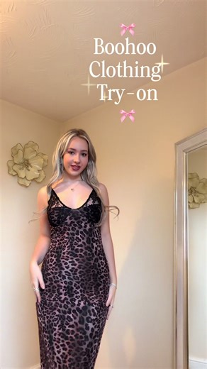 Clothing Try On Haul with Boohoo Discount Code