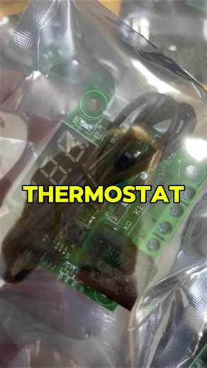 Thermostat.#arduino #diyproject #components #ElectronicsDeals #Raspberry #Electronica #rasberrypi #PlacaDeDesarrollo #enginnering #ComponentesElectronicos #электронный