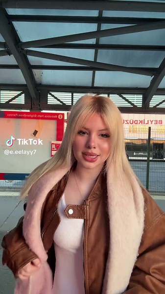 Nana Reklam: Elay'ın İlginç Hayatı ve Faaliyetleri