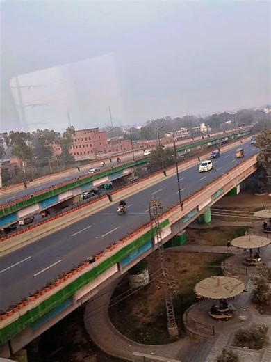 Hilarious Car Videos from Lahore