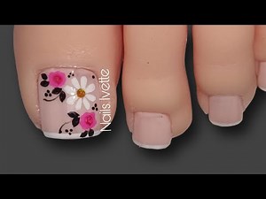 Uñas de los pies decoradas flores / Diseño de uñas Pie rosas y flores