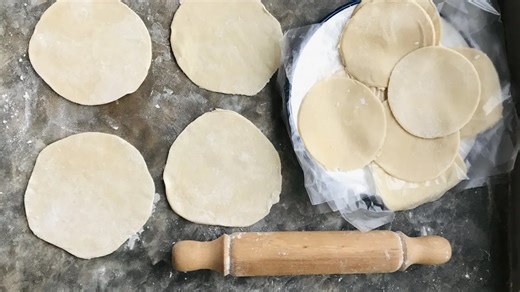 El secreto de las empanadas empieza en la masa: receta simple para hacer tapas en casa