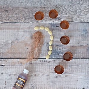 Are you new to homemade raw chocolate? Not only is it really easy and delicious, it’s really fun and creative. You can experiment with adding nuts, dried fruit, nut butters, essences and whatever tickles your taste buds. You’ll never run out of options to try. Our raw chocolate making starter kits have all the ingredients you need to get going. The perfect activity for this Saturday (National Chocolate Day). | CHOC CHICK