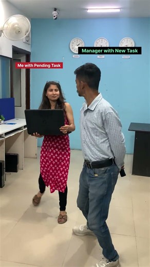 Manager with new task, Meanwhile me with pending tasks 😂😇 #yt #ytshorts #ytshortsvideo