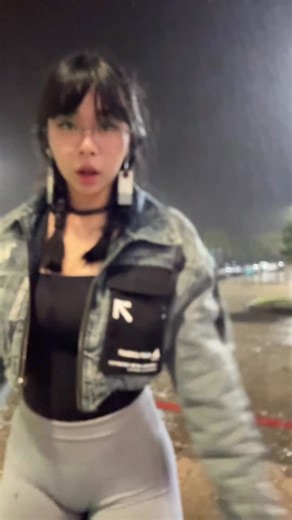 TABI 🐉 on Instagram: "Felt edgy tn #techwear #gymgirl"