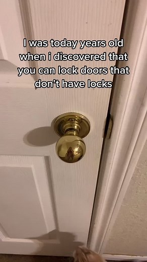 How to Lock a Door Without a Handle - Creative Solutions