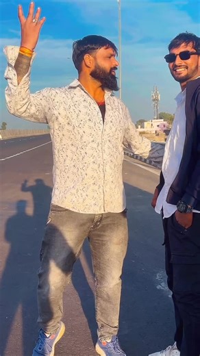 Akash Wagh on Instagram: "#आपलं_मूर्तिजापूर_💙 🧡"