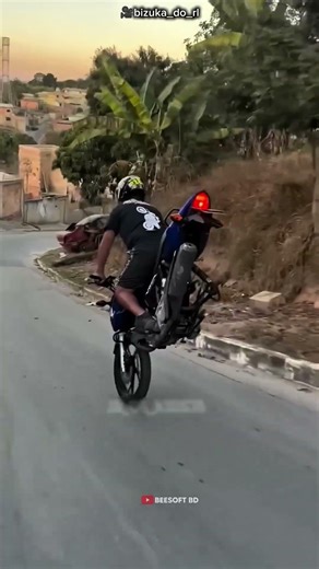 স্টান্টের মাঝেই খুলে গেল টায়ার — Bike Moment #shorts