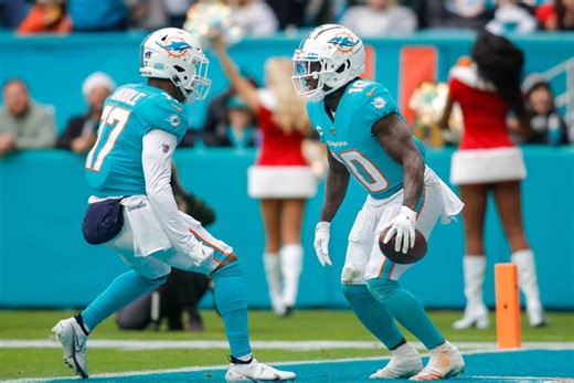 Dolphins' Jaylen Waddle: Added muscle will help me finish what I start in 2023