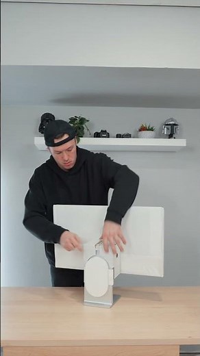 Unboxing the Apple Studio Display XDR