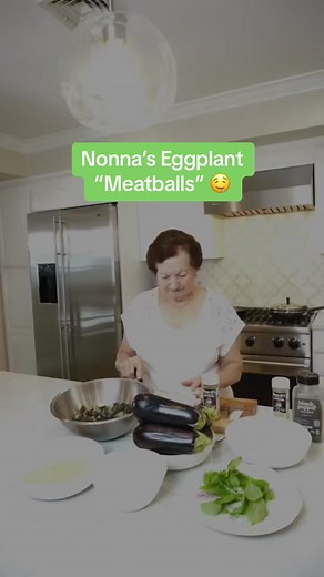 Nonna’s homemade eggplant “meatballs” 🍆🇮🇹 @Dan-O’s Seasoning #DanosPartner #ItsCheesoning #Nonna #Homemade #Eggplant #Meatballs #Italian #Trending