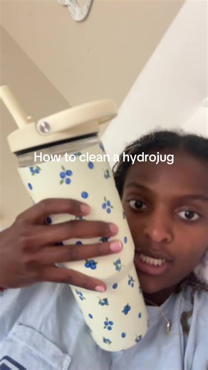 Sry I’ve been a chud xx #hydrojug #tutorial #waterbottle #cleaning #collegestudent