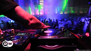 Dutch nightclubs pumping again