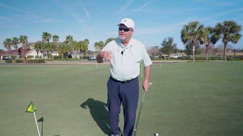 Master green reading: How to use plumb bobbing for perfect putts!