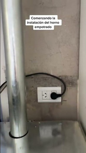 Empezando instalación de horno empotrado en obra nueva de vivienda familiar