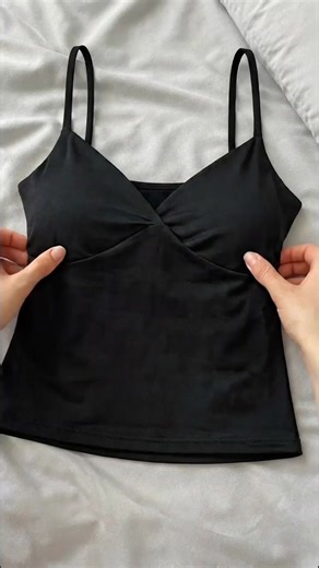 Cropped básico com ótimo caimento 🌸 Peça prática para o dia a dia #modafeminina #top