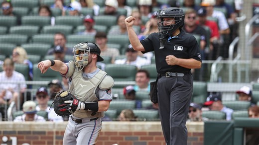 Jen Pawol debuts behind the plate