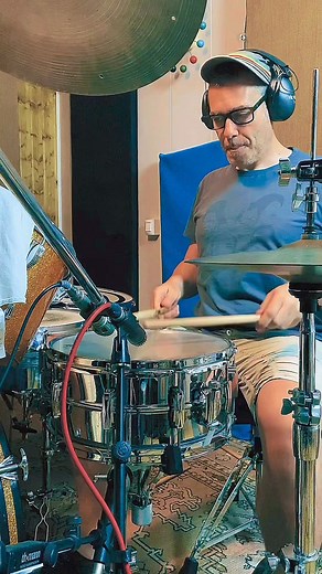 🇯🇲BURNIN’ & LOOTIN’ - Live at Music Hall, Boston 1978 #BobMarley #BobMarleyOneLove #reggaedrummer #reggae #ReggaeMusic #reggaeroots #rootsreggae #rootsandculture #rootsrockreggae #rootsrock #reggaevibes #reggaelovers | Joan.reggaedrummer