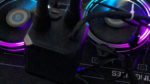 阿尔法欧酷，Alphacool aurora，全新一代CPU一体式水冷系列。