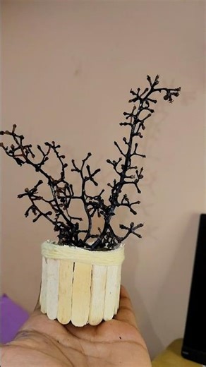 ആളാരാന്നു മനസിലായോ എന്തായാലും അടിപൊളി desk decor ആയിട്ടുണ്ട്..#diy #shots #craft #art #shortsviral