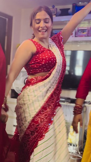 Funny Dance Video | ترس نہیں آیا تجھ کو | प्रभा248369