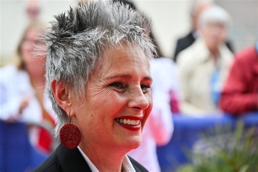 Des "mensonges éhontés" : l'actrice Anouk Grinberg dépose plainte contre l'avocat de Gérard Depardieu