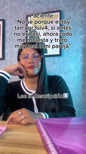 No siempre te estás volviendo “una persona agresiva”. A veces estás emocionalmente saturada… y tu cuerpo ya no sabe cómo sostener más. 🧠💔 La agresividad muchas veces no nace del enojo en sí. Nace de cosas más profundas: ✨ Estrés acumulado que mantiene tu sistema nervioso en alerta constante. ✨ Emociones que guardaste por mucho tiempo para “no incomodar”. ✨ Heridas del pasado que se activan cuando algo toca esa vieja sensación de rechazo o abandono. ✨ Pequeños resentimientos que nunca se hablar