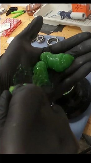 How To - Pack wheel bearings by hand - the right way!