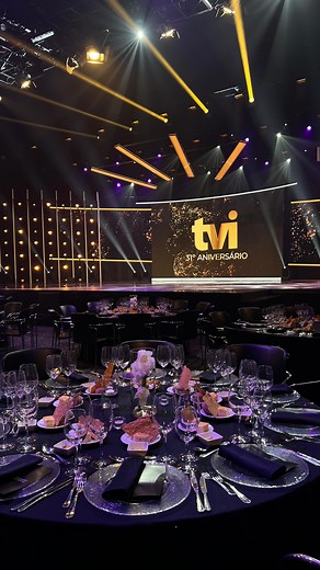 21K views · 156 reactions | É hoje 朗 Não perca a partir das 19h, a passadeira mais aguardada em direto na TVI ✨ | TVI | Facebook