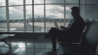 1.4K views · 12 reactions | Skyworks' high-efficiency power amplifiers meet the stringent requirements of enterprise small cell radios. Offering wide instantaneous bandwidth (up to 200 MHz) and high gain in a compact 5 x 5 mm package, the SKY663xx-11 family of PAs is ideal for 5G systems operating from 2.3 to 5 GHz. Learn more: https://bit.ly/3pd6E6r | Skyworks Solutions, Inc. | Facebook