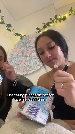 Taleisha McDermott Enjoying Pineapple | Pineapple Benefits Explained