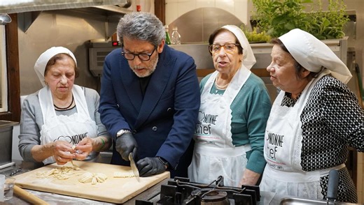 Cannavacciuolo ricorda la nonna appena scomparsa: "Quando mi faceva separare la 'pasta mista'"