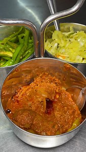 Truly a gem in broadway🥹❤️ Share to all the North Chennai frnz & try this🥳 📍- Shree Gujarati mandal, Philips st, Parrys Corner, George town, Chennai, Tamil Nadu 💰- Unlimited gujarati thali ₹130 Nive’s Rating🌟 Service - 5/5 Price - 5/5 Taste - 4.7/5 Quantity - 5/5 Quality - 5/5 Hygiene - 3.5/5 NO REPOST❌ Follow @nivesfoodflavour for more yummy foods!!! #streetfood#indianfood#northindia#chennaifood#southindian ( Gujarat, Food vlogger, Chennai food, North Indian, Indian food ) | Nive’s Vlog
