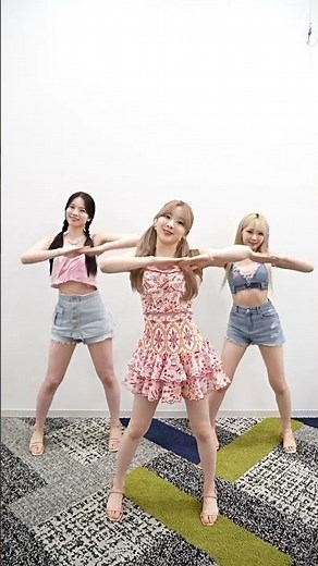 よさよさほいっと一緒に踊りましょう！#AYAKA #MAYUKA #MIIHI#NiziU #ニジュー #니쥬 #WithU#LOOK_AT_ME