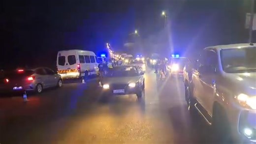 Durban Metro Police conduct intelligence-driven roadblocks throughout the city to ensure compliance and safety on the roads https://tinyurl.com/2dowqbdg #ArriveAlive #Enforcement #DBNMetroPolice | ArriveAlive.co.za