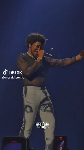 Mount Everest - Labrinth Lyrics in Spanish