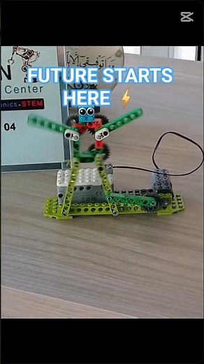 Smart Dancing Robot 🤖🎶 Built with Makerzoid | Future of Coding