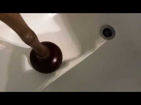 COMMENT UTILISER UN DEBOUCHEUR A VENTOUSE