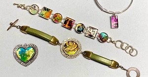 Free Resin Jewelry Video: Yupo Paper, Alcohol Inks, and Resin